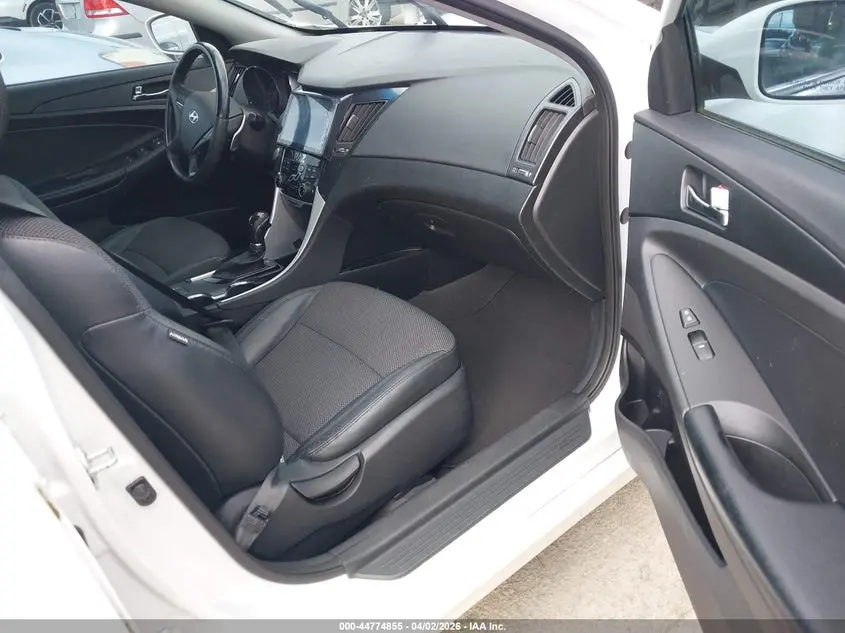 2013 HYUNDAI SONATA SE 2.0T