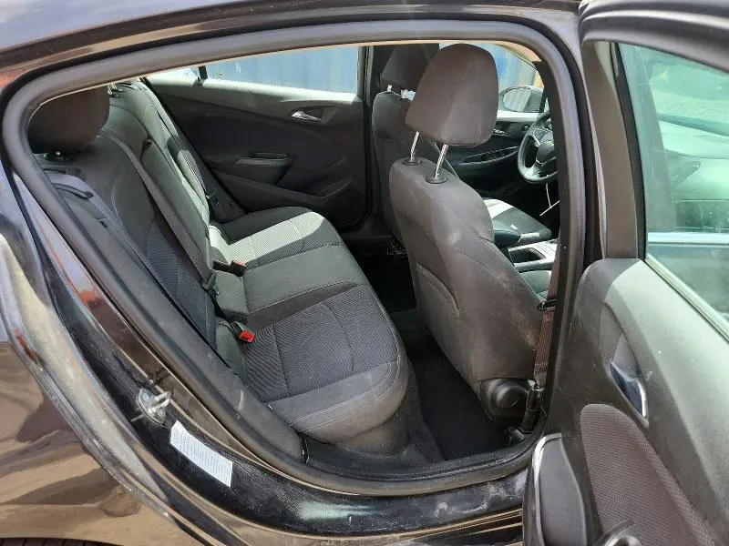 2017 CHEVROLET CRUZE LT  