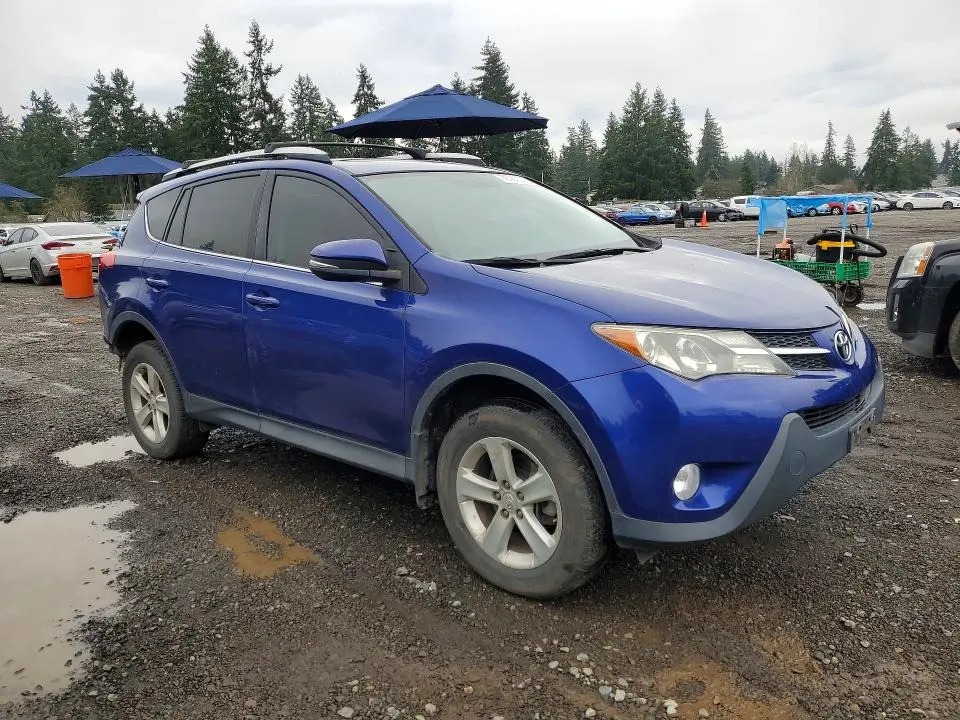 2014 TOYOTA RAV4 XLE  