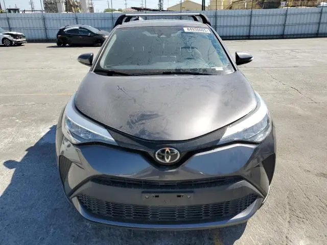 2021 TOYOTA C-HR XLE