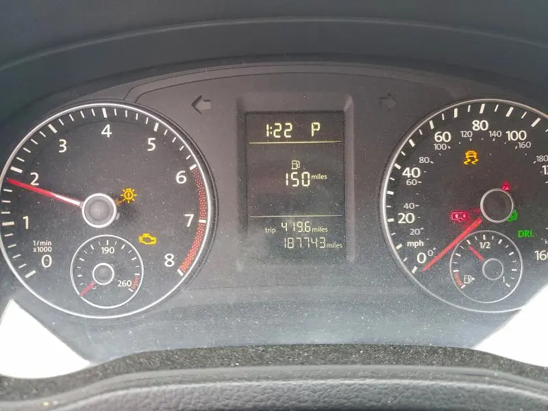 2015 VOLKSWAGEN PASSAT S  