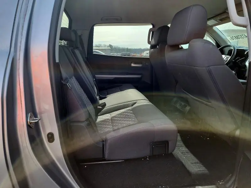 2019 TOYOTA TUNDRA SR5  