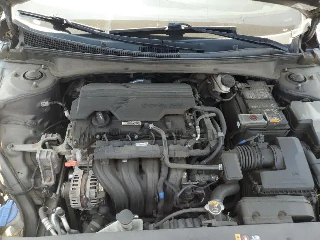 2021 HYUNDAI ELANTRA SE  