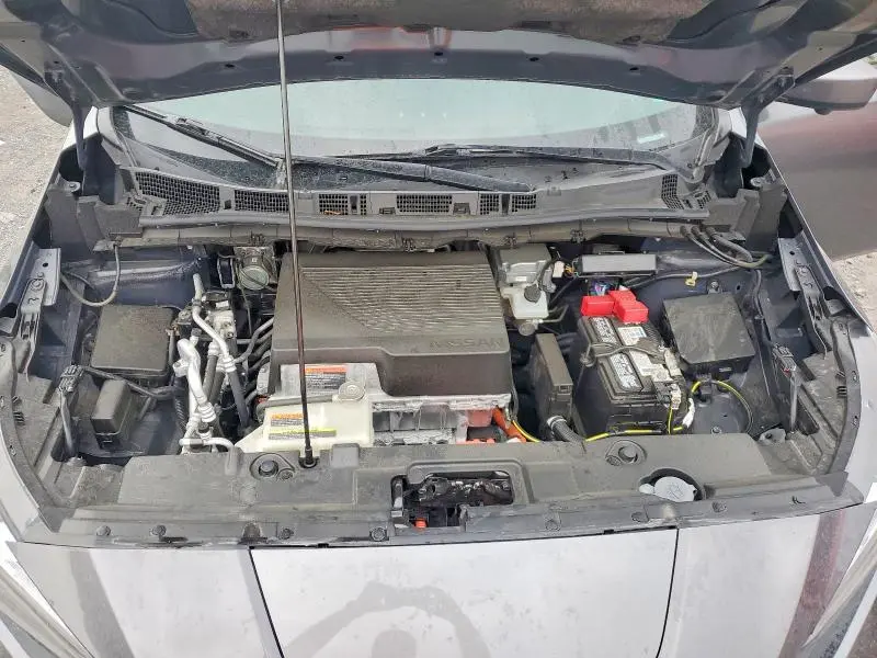 2022 NISSAN LEAF SV PLUS  