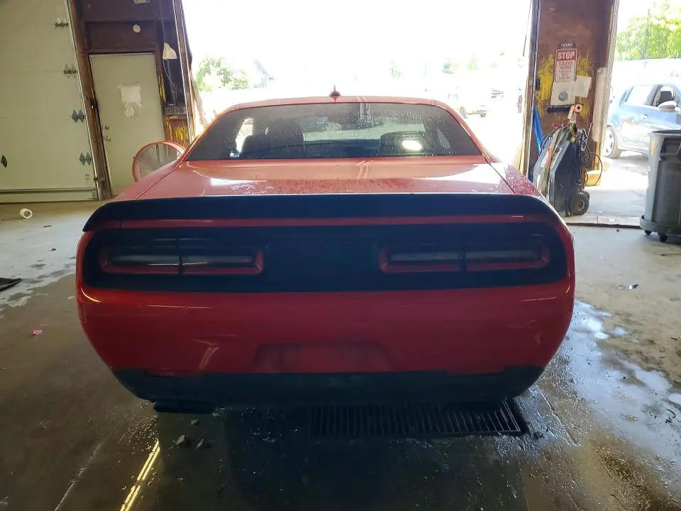 2016 DODGE CHALLENGER SRT HELLCAT  