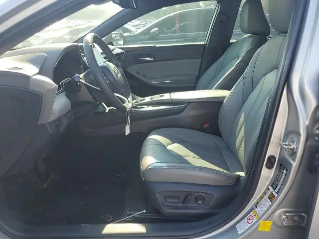 2019 TOYOTA AVALON XLE  