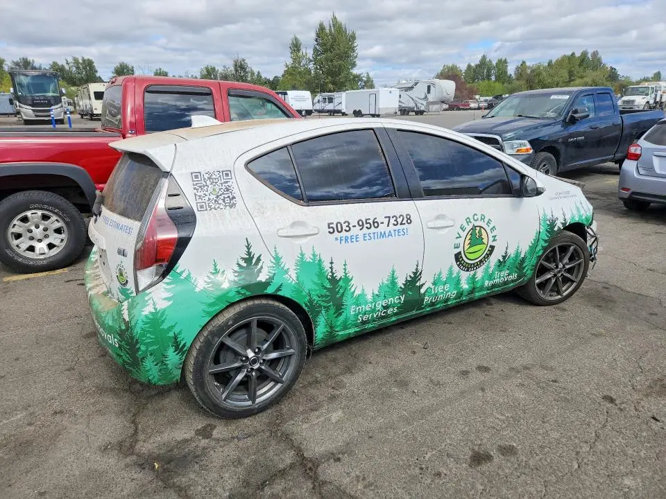 2016 TOYOTA PRIUS C TWO  