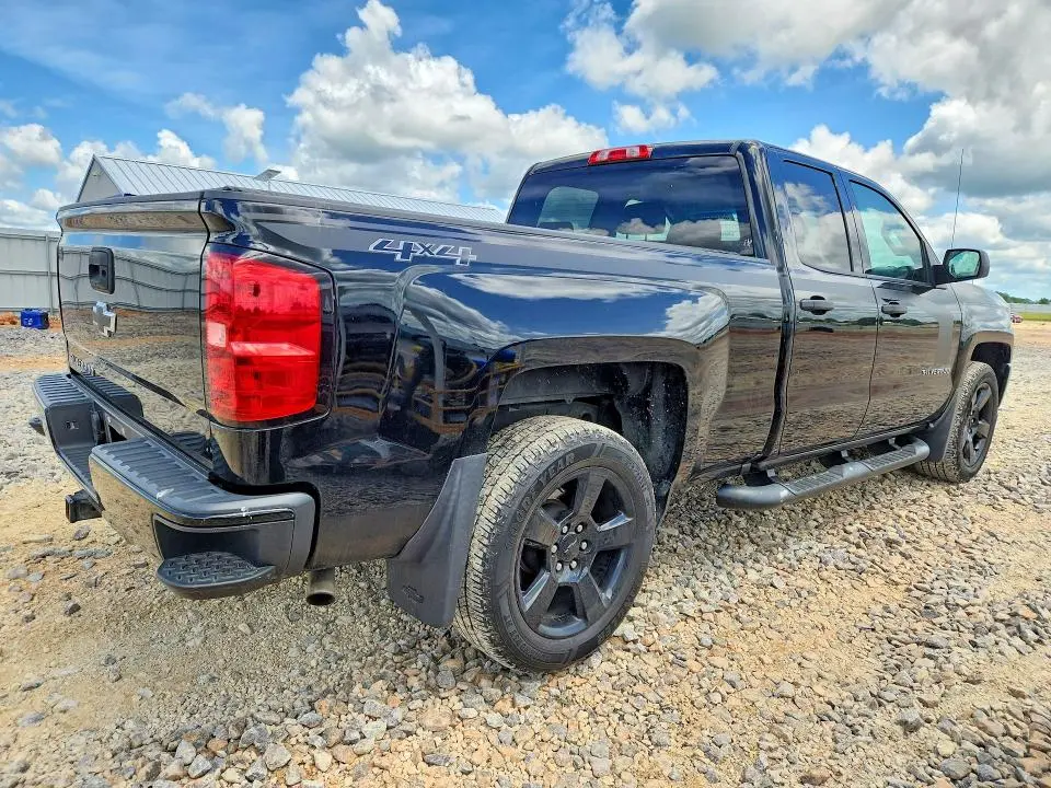 2017 CHEVROLET SILVERADO K1500 CUSTOM  