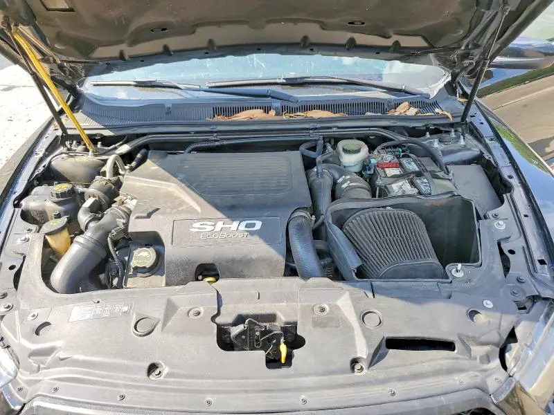 2015 FORD TAURUS SHO  