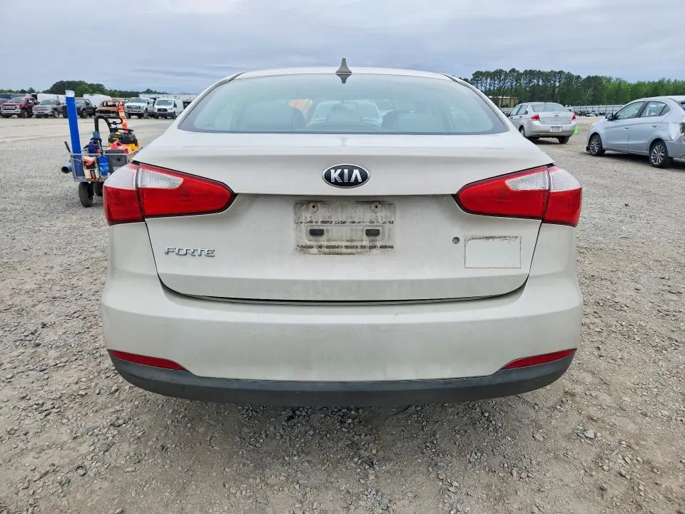 2015 KIA FORTE LX  