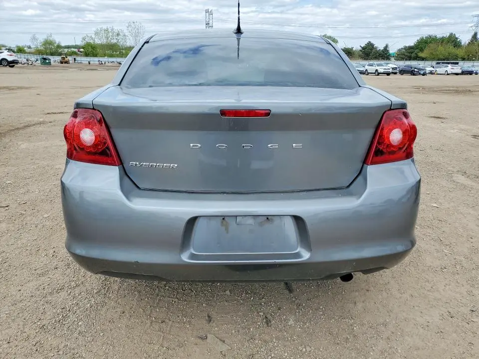 2013 DODGE AVENGER SE  