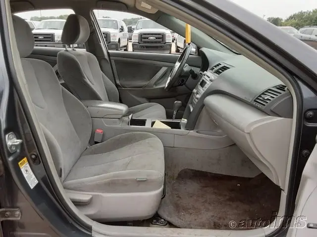 2011 TOYOTA CAMRY HYBRID 
