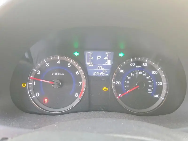 2015 HYUNDAI ACCENT GLS  