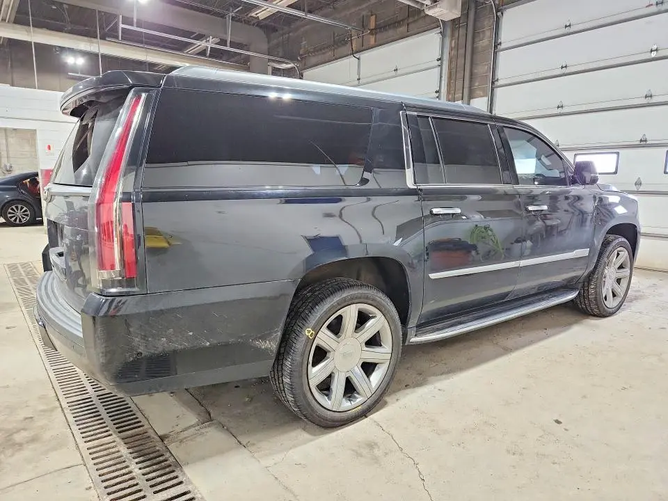 2019 CADILLAC ESCALADE ESV LUXURY  