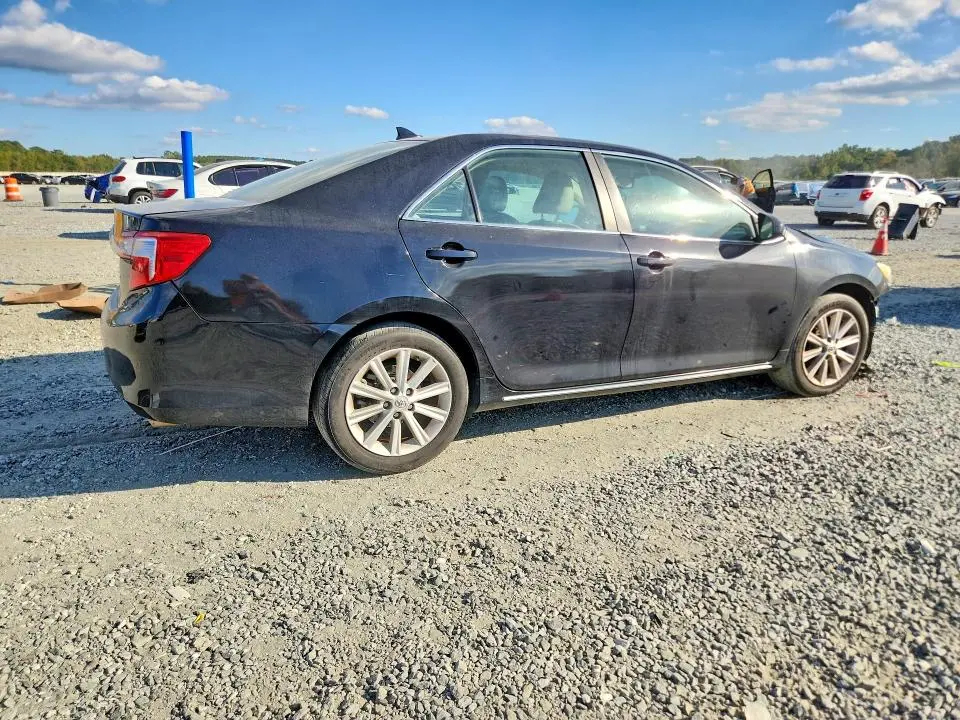 2012 TOYOTA CAMRY XLE V6  