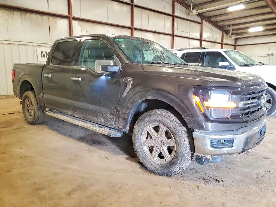 2024 FORD F150 XLT  