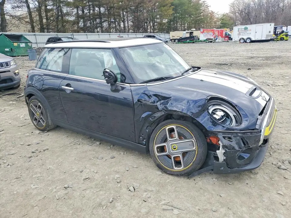 2021 MINI COOPER SE  