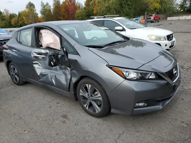2022 NISSAN LEAF SV  