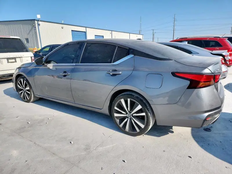 2021 NISSAN ALTIMA SR