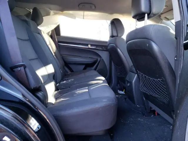 2013 KIA SORENTO LX  