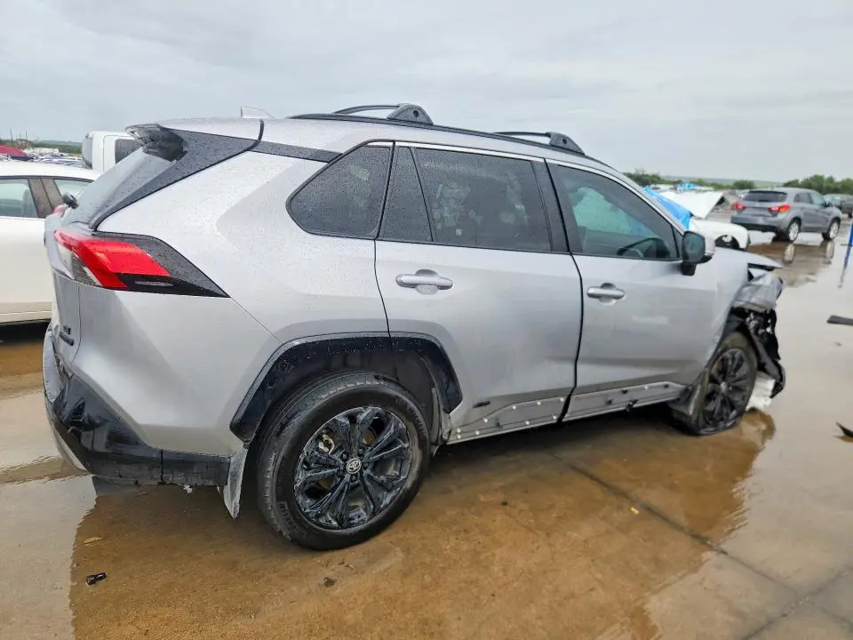 2024 TOYOTA RAV4 SE  
