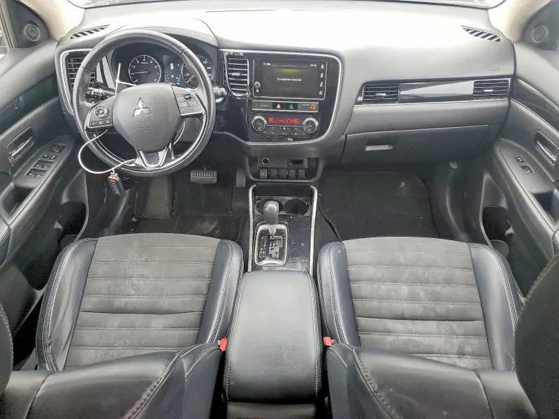 2019 MITSUBISHI OUTLANDER SE  