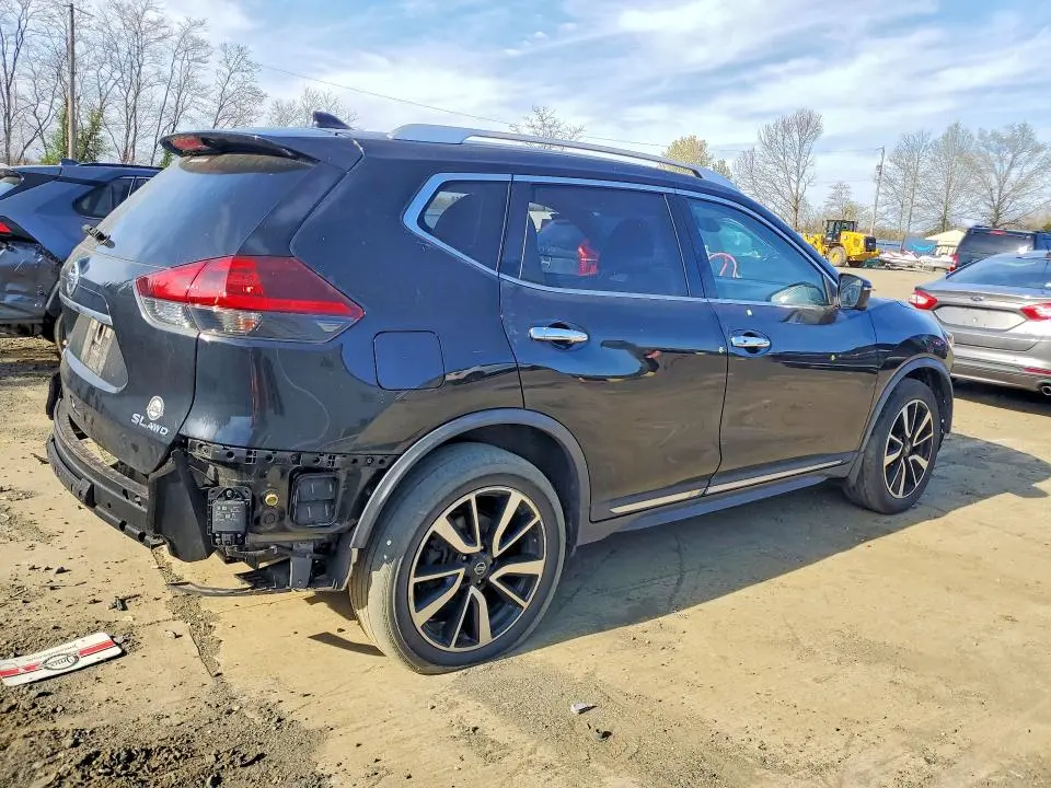 2018 NISSAN ROGUE SL  