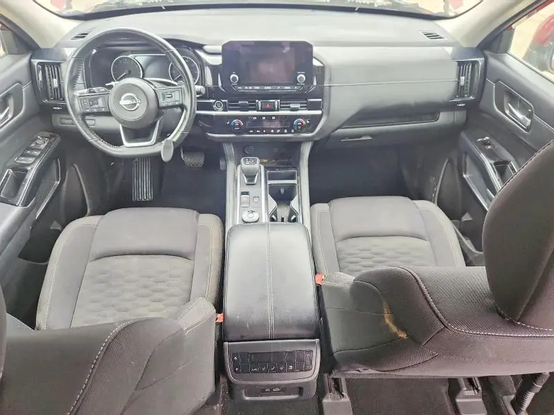 2022 NISSAN PATHFINDER SV  