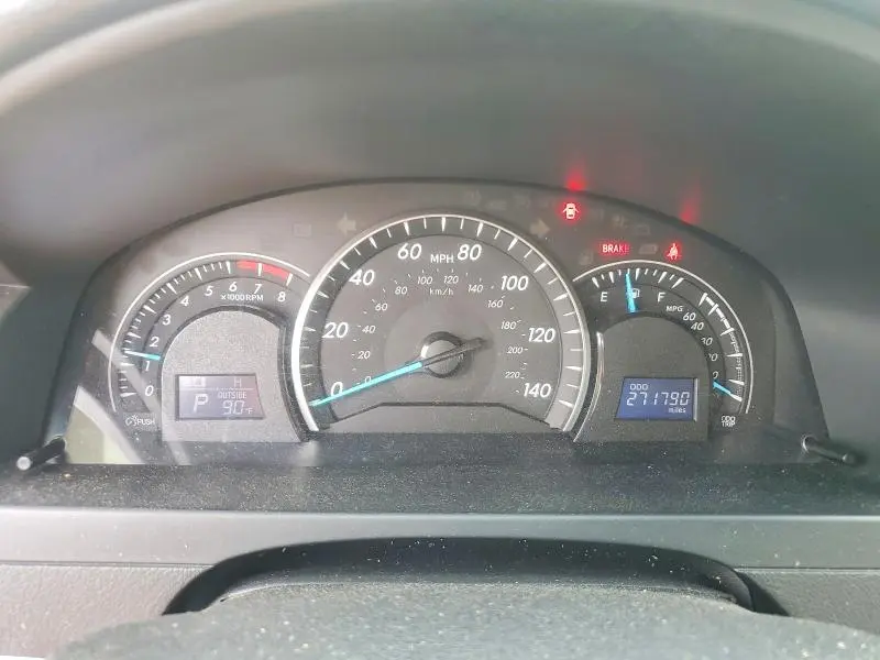 2012 TOYOTA CAMRY LE  