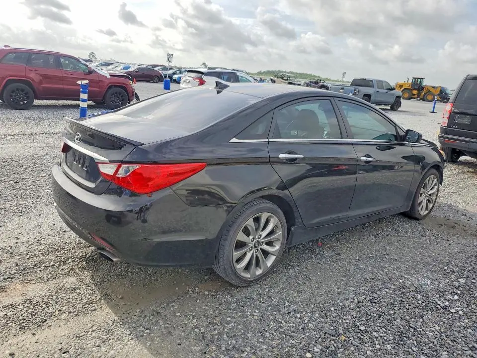2013 HYUNDAI SONATA SE  