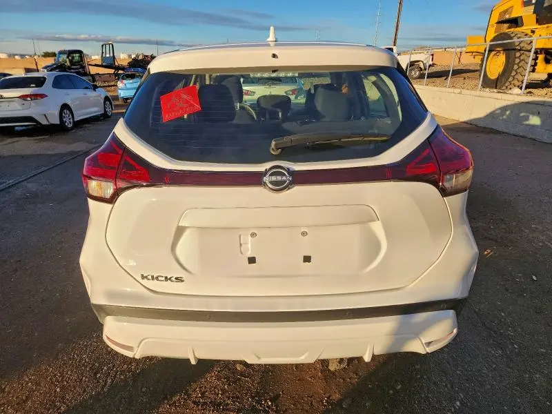 2024 NISSAN KICKS S  