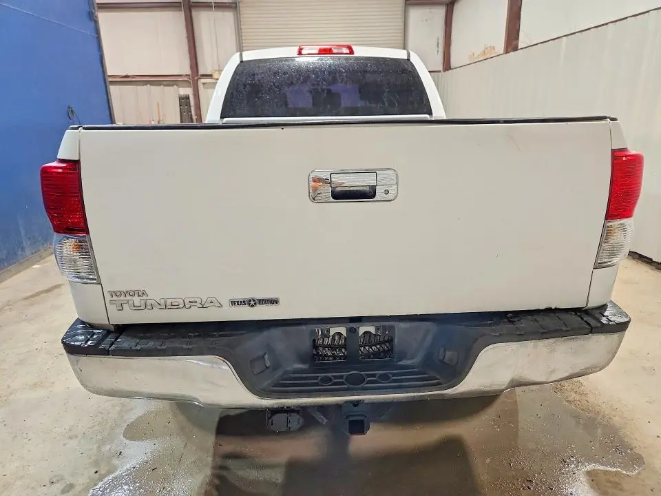 2011 TOYOTA TUNDRA DOUBLE CAB SR5  