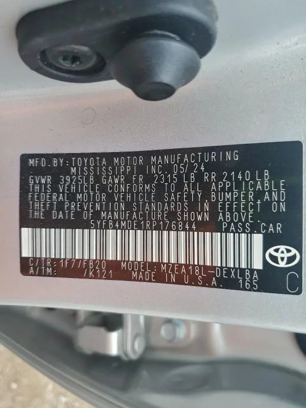 2024 TOYOTA COROLLA LE  