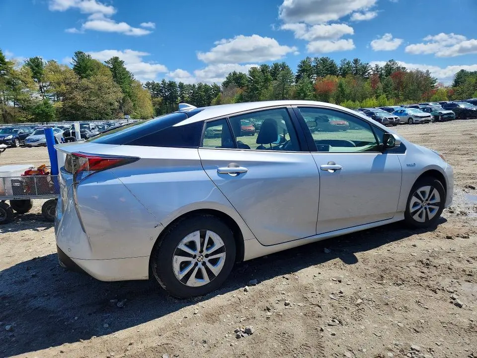 2018 TOYOTA PRIUS THREE  