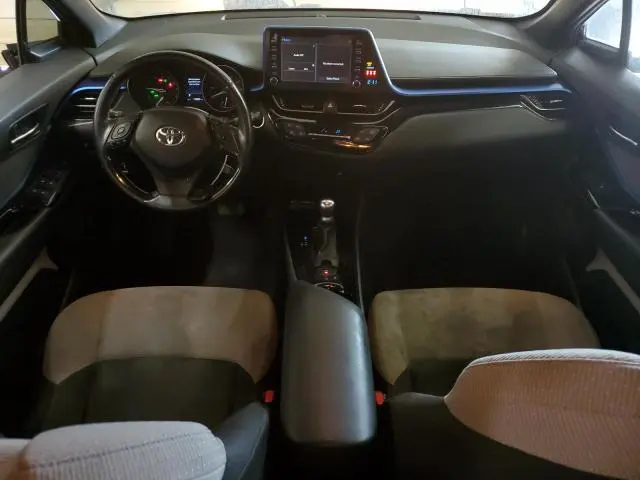 2019 TOYOTA C-HR XLE  