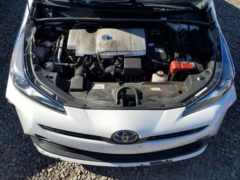 2022 TOYOTA PRIUS LE  