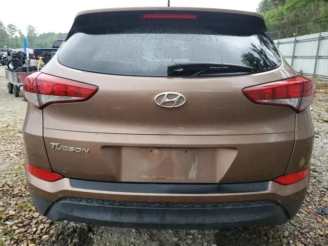 2016 HYUNDAI TUCSON SE  