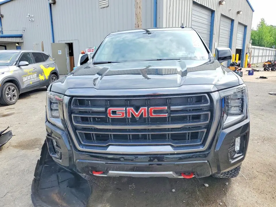 2024 GMC YUKON   