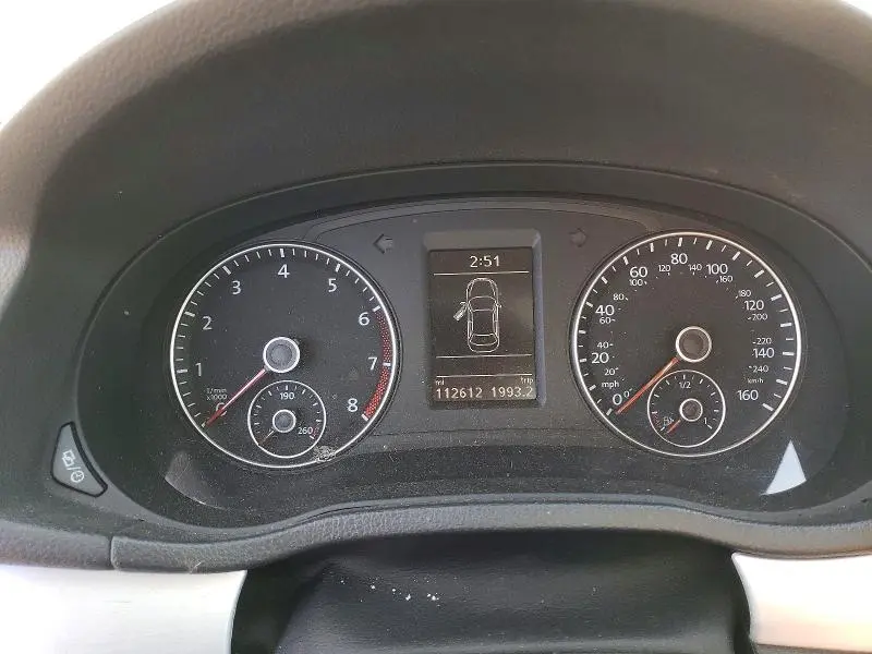 2013 VOLKSWAGEN PASSAT SE  