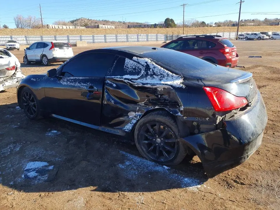 2013 INFINITI G37 JOURNEY  