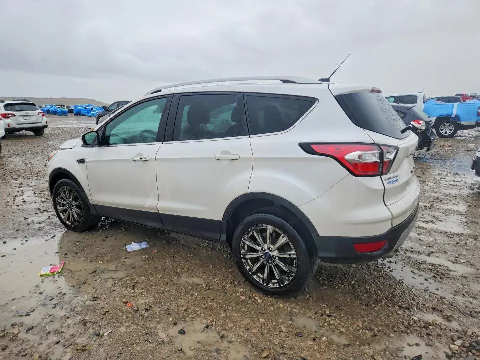 2017 FORD ESCAPE TITANIUM  