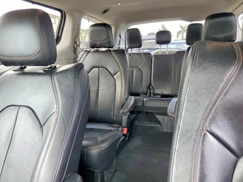 2017 CHRYSLER PACIFICA TOURING L  