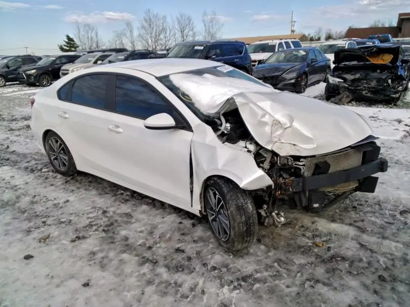 2023 KIA FORTE LX  
