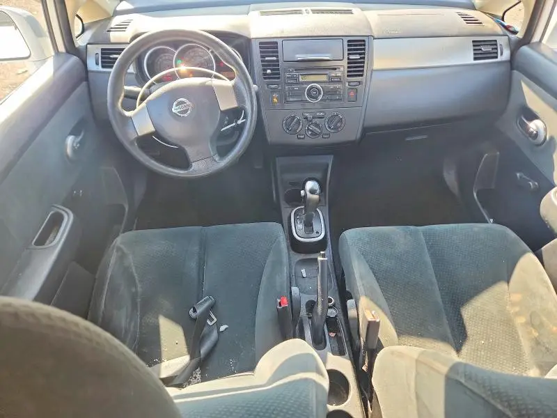 2010 NISSAN VERSA 1.8 S  