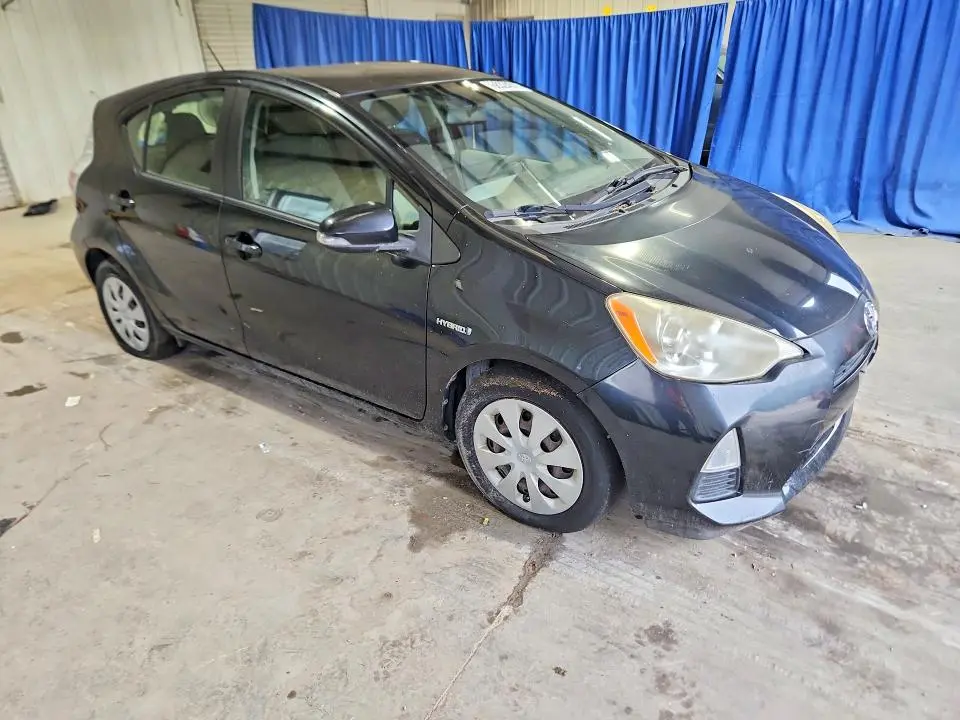 2012 TOYOTA PRIUS C TWO  