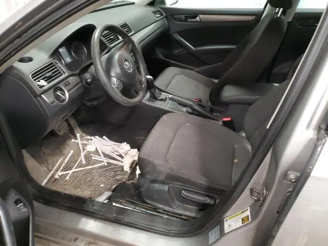 2013 VOLKSWAGEN PASSAT S  