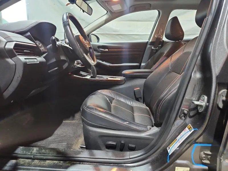 2022 NISSAN ALTIMA SR  