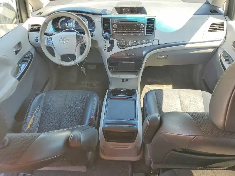 2012 TOYOTA SIENNA SPORT  