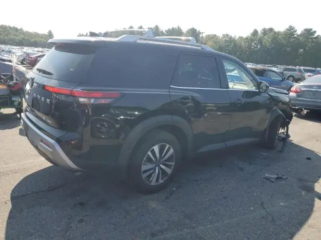 2024 NISSAN PATHFINDER SL  