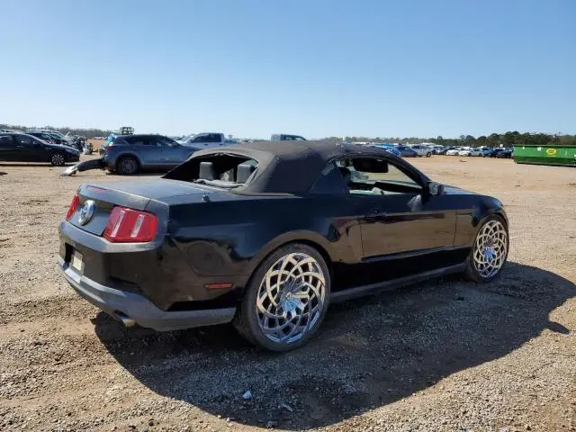 2011 FORD MUSTANG